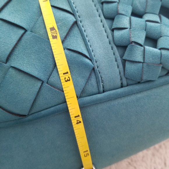 Urban Expressions Teal Woven Oversized Hand Bag - Picture 11 of 12